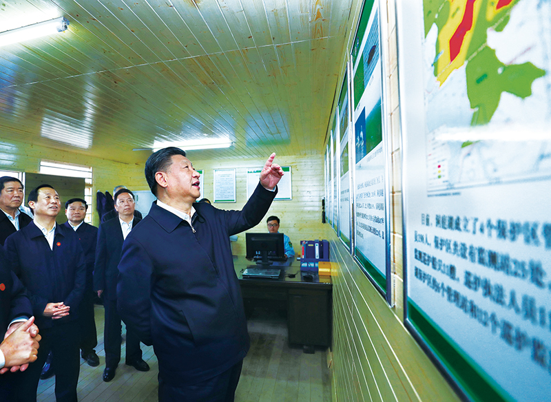 2018年4月26日下午，中共中央總書(shū)記、國(guó)家主席、中央軍委主席習(xí)近平在武漢主持召開(kāi)深入推動(dòng)長(zhǎng)江經(jīng)濟(jì)帶發(fā)展座談會(huì)并發(fā)表重要講話(huà)。這是座談會(huì)前，習(xí)近平于25日下午在東洞庭湖國(guó)家級(jí)自然保護(hù)區(qū)巡護(hù)監(jiān)測(cè)站考察。